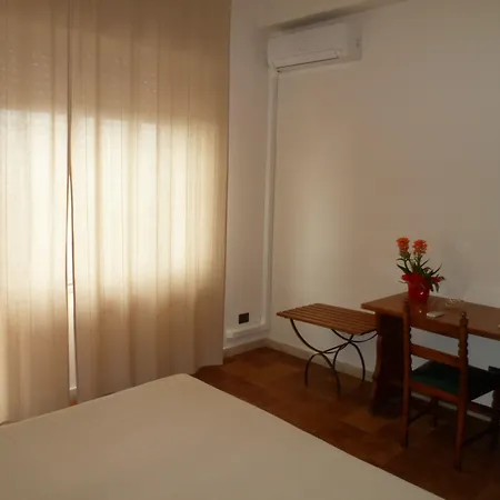 西西莉亚全景酒店