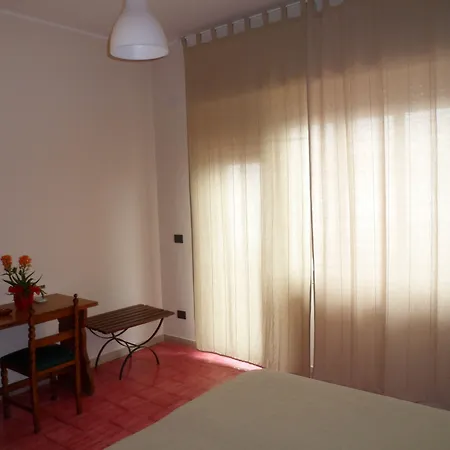 西西莉亚全景酒店 酒店 卡斯泰尔莫拉