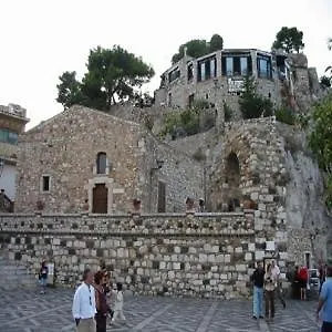 西西莉亚全景酒店 2*