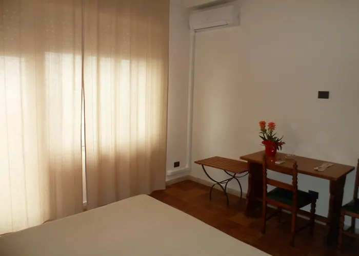 西西莉亚全景酒店