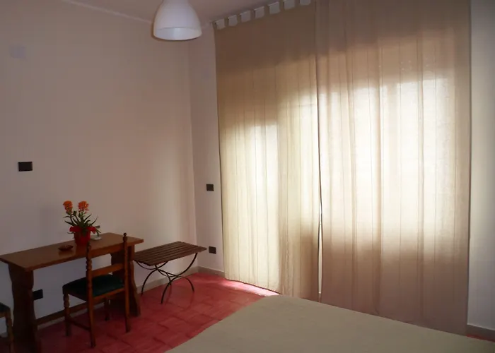 西西莉亚全景酒店 酒店 卡斯泰尔莫拉