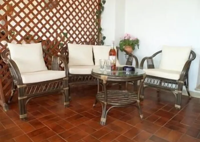 西西莉亚全景酒店