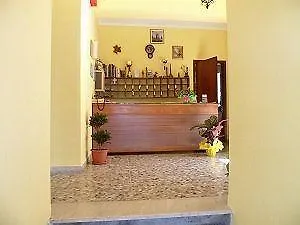 西西莉亚全景酒店 2* 卡斯泰尔莫拉