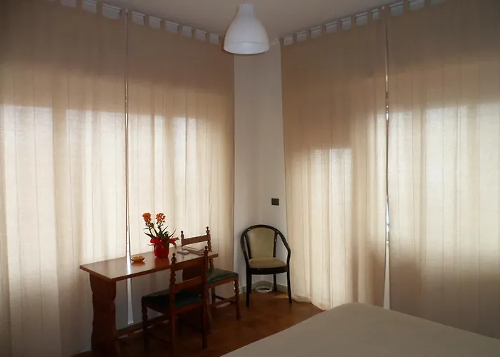 西西莉亚全景酒店