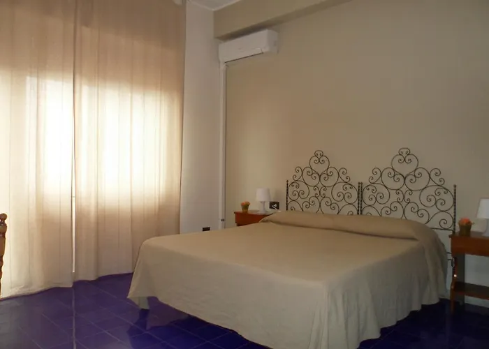 西西莉亚全景酒店 酒店 卡斯泰尔莫拉