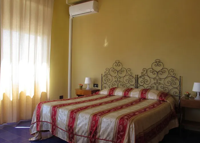 酒店 西西莉亚全景酒店 卡斯泰尔莫拉